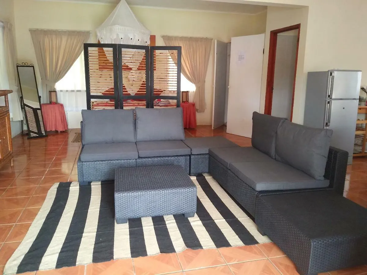 Pebbles Cove Villa Anse a La Mouche 0*,